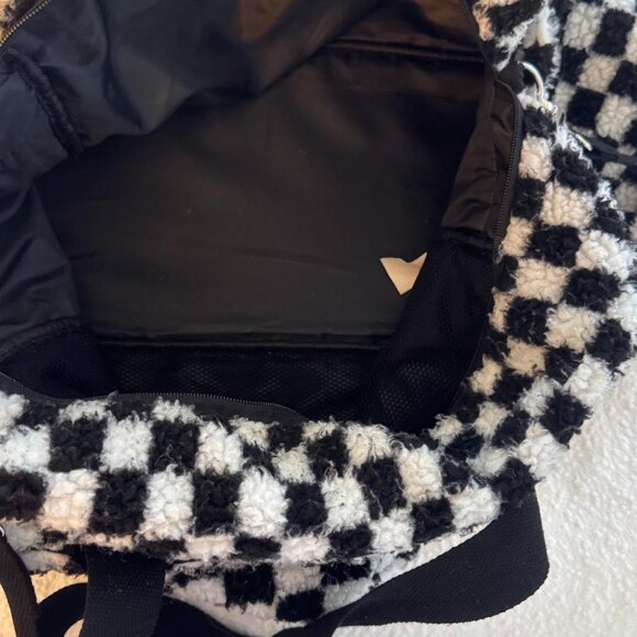 Sherpa Checkered Overnight Duffle Bag Madden Girl - Picture 6 of 7